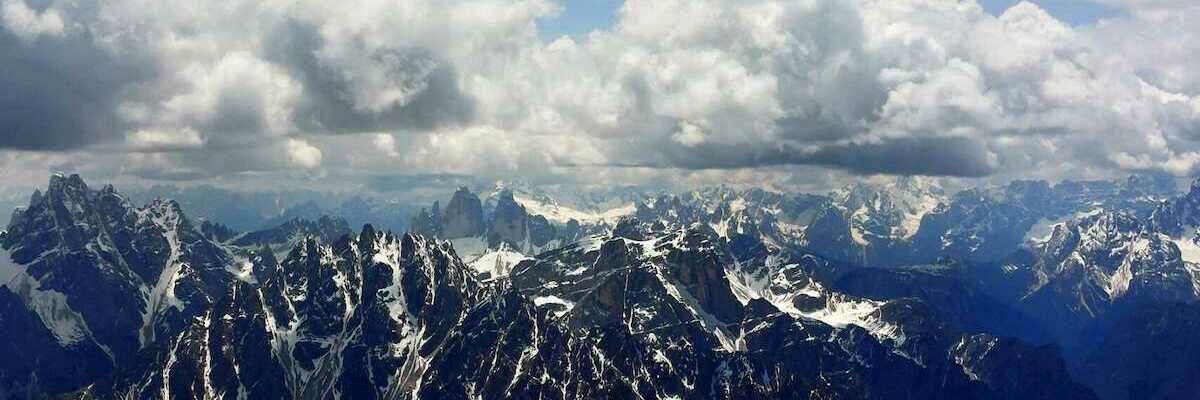 Flugwegposition um 10:52:48: Aufgenommen in der Nähe von Toblach, Autonome Provinz Bozen - Südtirol, Italien in 3255 Meter
